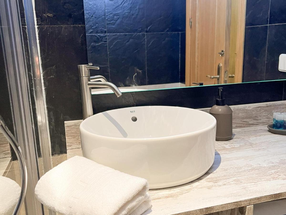 Apartament La Ronda De Segovia Madryt Zewnętrze zdjęcie